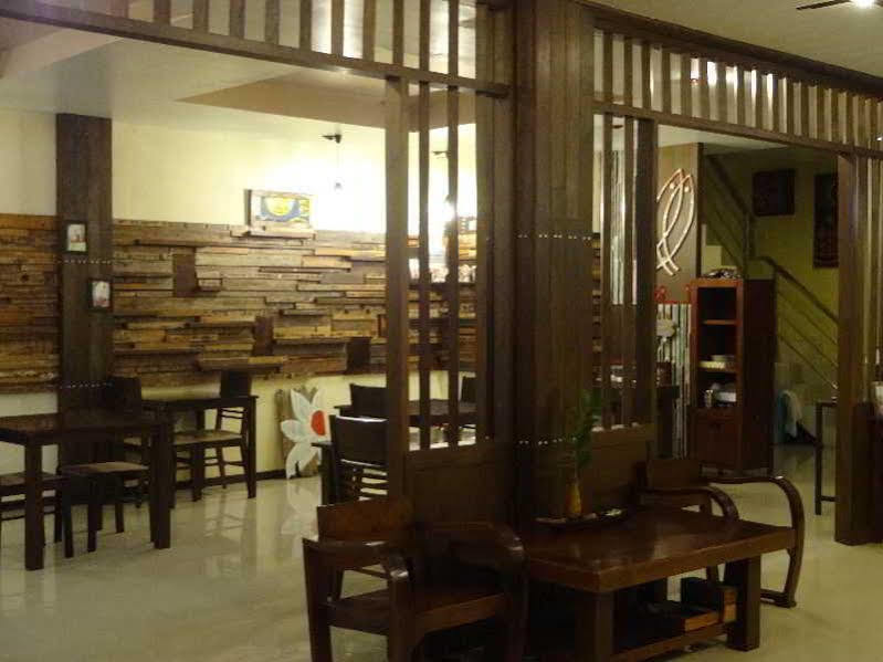Athome @Nanai 8 Patong Luaran gambar